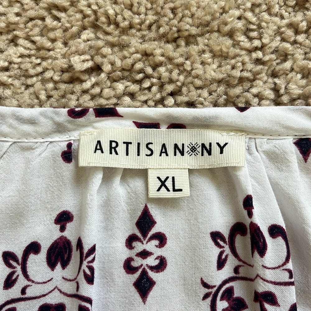 Pretty blouse - Picture 5 of 9